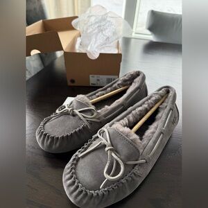 UGG Bella II Slippers - Fit as a Size 9